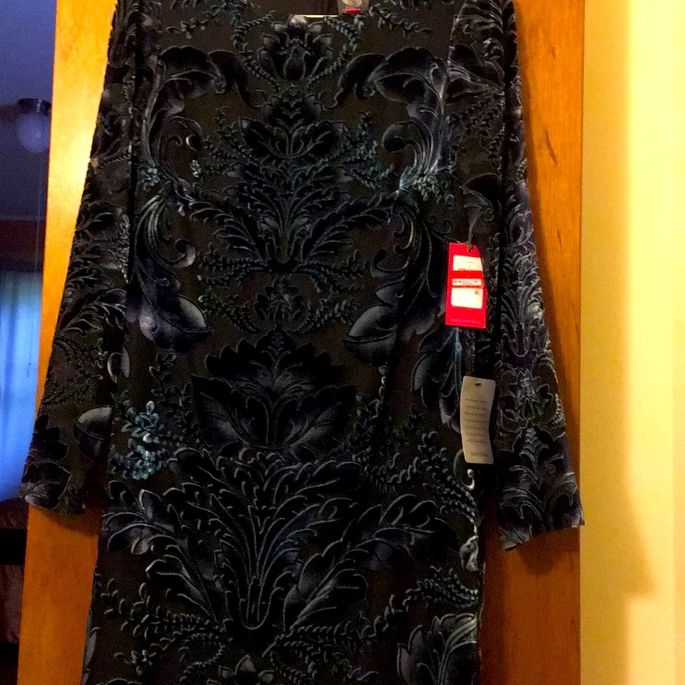 Beautiful Vince Camuto size 6 dress